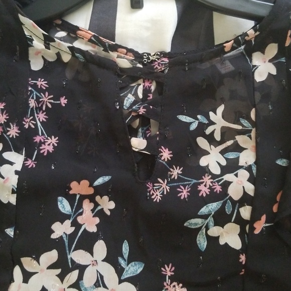 Candie's flutter sleeve floral top blouse tee shirt sheer black xsmall - Picture 7 of 7